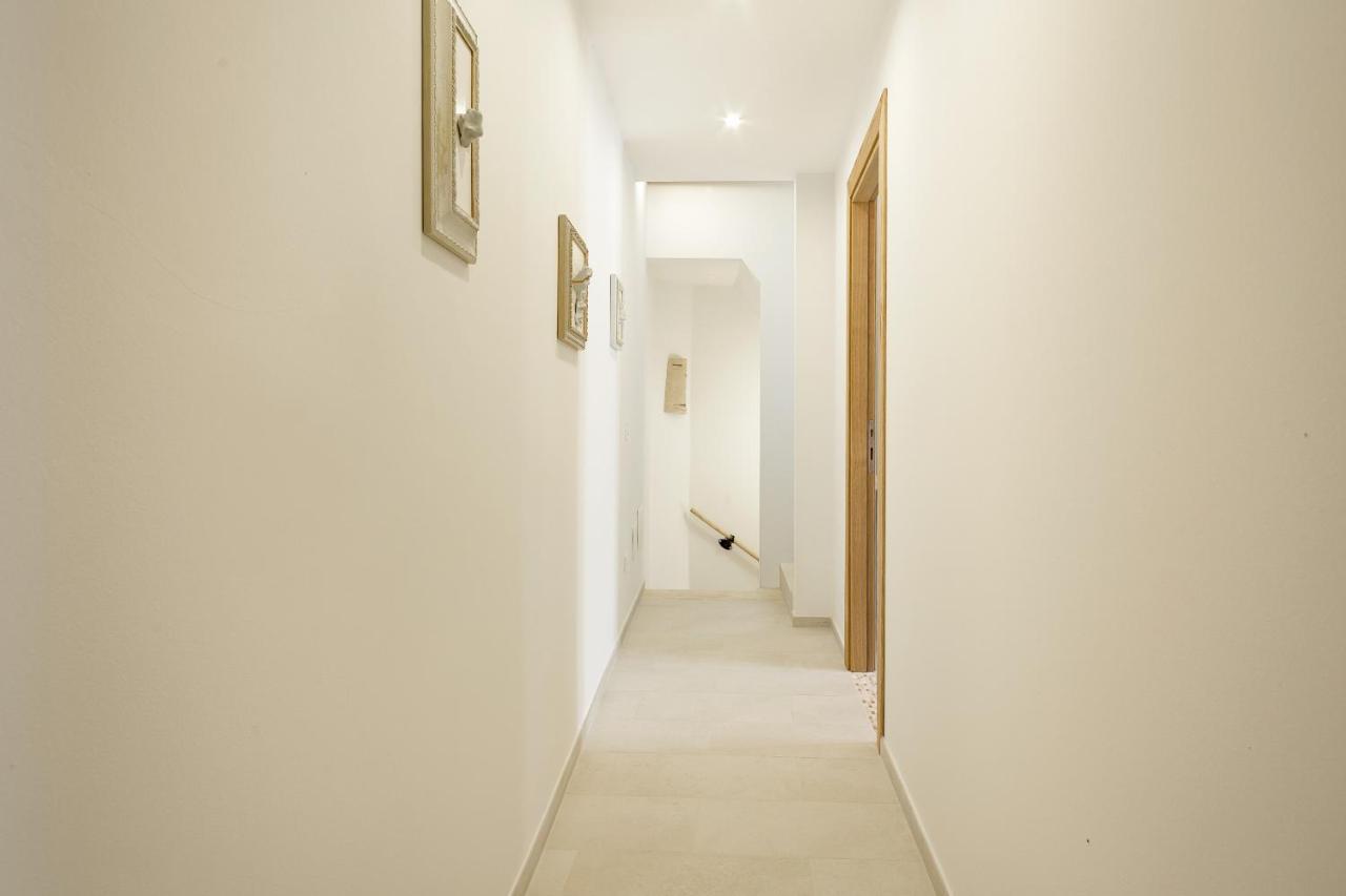 La Via Rooms And Terrace Olbia Exterior photo